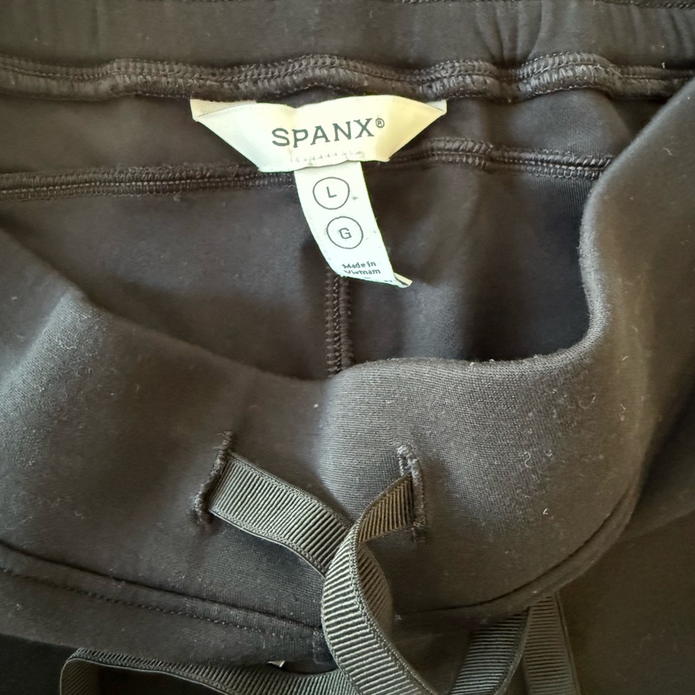 SPANX Air Essentials Black 3/4 Zip Jacket and Wide Leg pants (L) - Picture 6 of 6